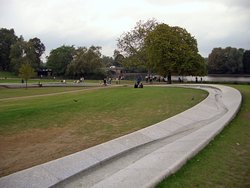 Princess Diana Memorial Fountain, Hyde Park. Wallpaper