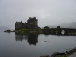 Eilean Donan Castle, Highland, Scotland Wallpaper