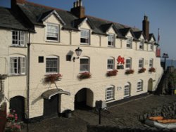 Hotel in the harbour at Clovelly, Devon Wallpaper