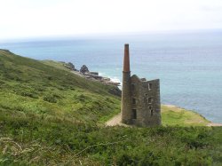 Tin mine engine house, Rinsey Head, Cornwall Wallpaper
