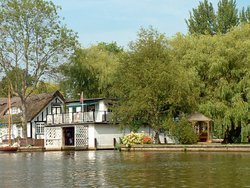 The Norfolk Broads Wallpaper