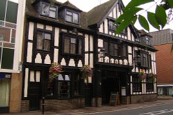 Pitcher & Piano Restaurant, Worcester, Worcestershire Wallpaper