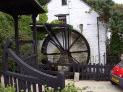 Water Wheel, Polperro, Cornwall Wallpaper