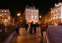 Piccadilly Circus, Westminster, Greater London Wallpaper