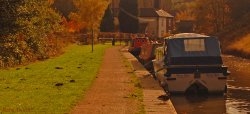 Autumn afternoon on the canal at Polesworth, Warwickshire