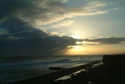 Heugh break water Wallpaper