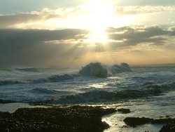 Heavy seas off the Heugh Break water