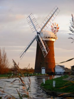 Horsey Mill, late afternnon in Autumn