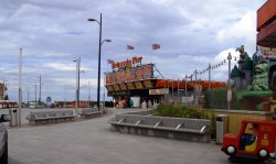 Brittania Pier Wallpaper