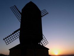Brill windmill at sunset Wallpaper