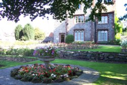 Westgate Garden Wallpaper