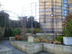 A memorial garden to the people who died in the 2002 rail crash at Potters Bar Wallpaper
