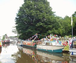 Gilwern Canal Boats Wallpaper