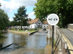 The Ford and Bridge, Eynsford Wallpaper