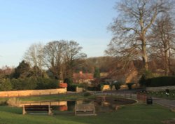 Brantingham Village Pond, East Riding of Yorkshire Wallpaper