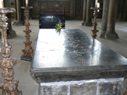 The Tomb of The Venerable Bede. Wallpaper