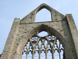 Tintern Abbey, Chepstow, Monmouthshire Wallpaper