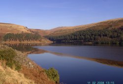 Views at Howden Resr, Castleton, Derbyshire Wallpaper