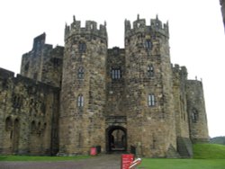 Alnwick Castle, Northumberland Wallpaper