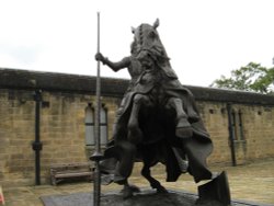 Statue of Harry Hotspur. The Courtyard, Alnwick Castle, Northumberland Wallpaper