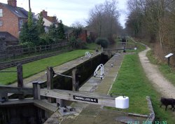 Locks, Chesterfield Canal, Worksop, Nottinghamshire Wallpaper