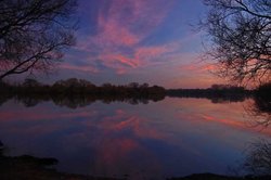 Evening reflection, Kingsbury Water Park, Warwickshire Wallpaper