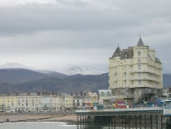 Llandudno from pier Easter 2008 Wallpaper