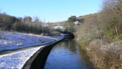 Huddersfield Canal, Mossley Wallpaper