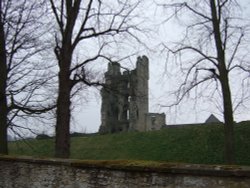 Helmsley Castle Wallpaper