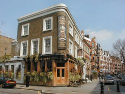 Pub in London Wallpaper