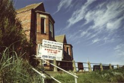 Old convalecent home c1984 Wallpaper