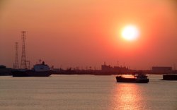 Sunset on the Thames at Gravesend Wallpaper