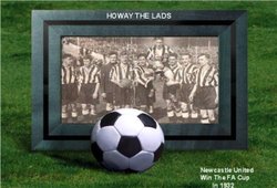 Howay The Lads,Newcastle United Win The FA Cup At Wembley In 1932. Wallpaper