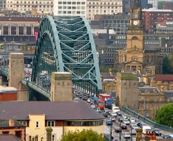 Rush Hour on the Tyne Bridge. Wallpaper