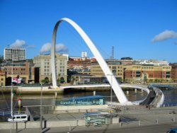 The Gateshead Millennium Bridge. Wallpaper