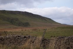 Cliffs in the Yorkshire Dales Wallpaper