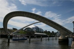 Gateshead Millennium Bridge. Bridge open. 900 tons of bridge lifted in a few minutes. Wallpaper