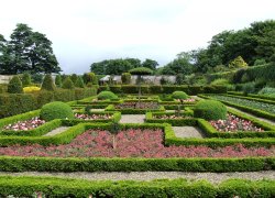 The gardens Wallpaper