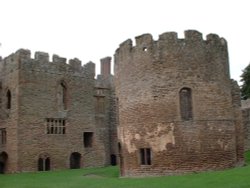Ludlow Castle, Shropshire Wallpaper