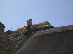 Re-thatching in Great Tew Wallpaper