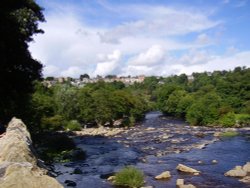 Maison Dieu Wallpaper