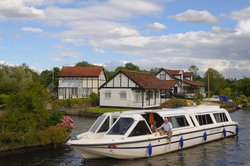 Wroxham Boat Terminal/Docks Wallpaper