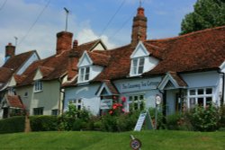 Tea Cottage Wallpaper