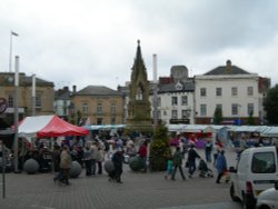 Under the clouds of Recession Wallpaper