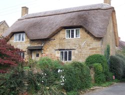 Letter Box Cottage, Hidcote Boyce Wallpaper