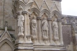 External Statuary at Salisbury Cathedral Wallpaper