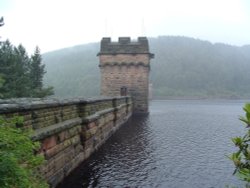 Derwent Reservoir, Castleton, Derbyshire Wallpaper