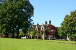 Oxendale Hall Wallpaper