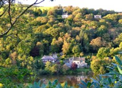 Houses on the far bank of the reservoir