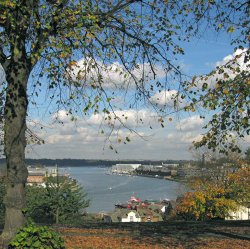 Chatham Reach from Fort Pitt Hill Wallpaper